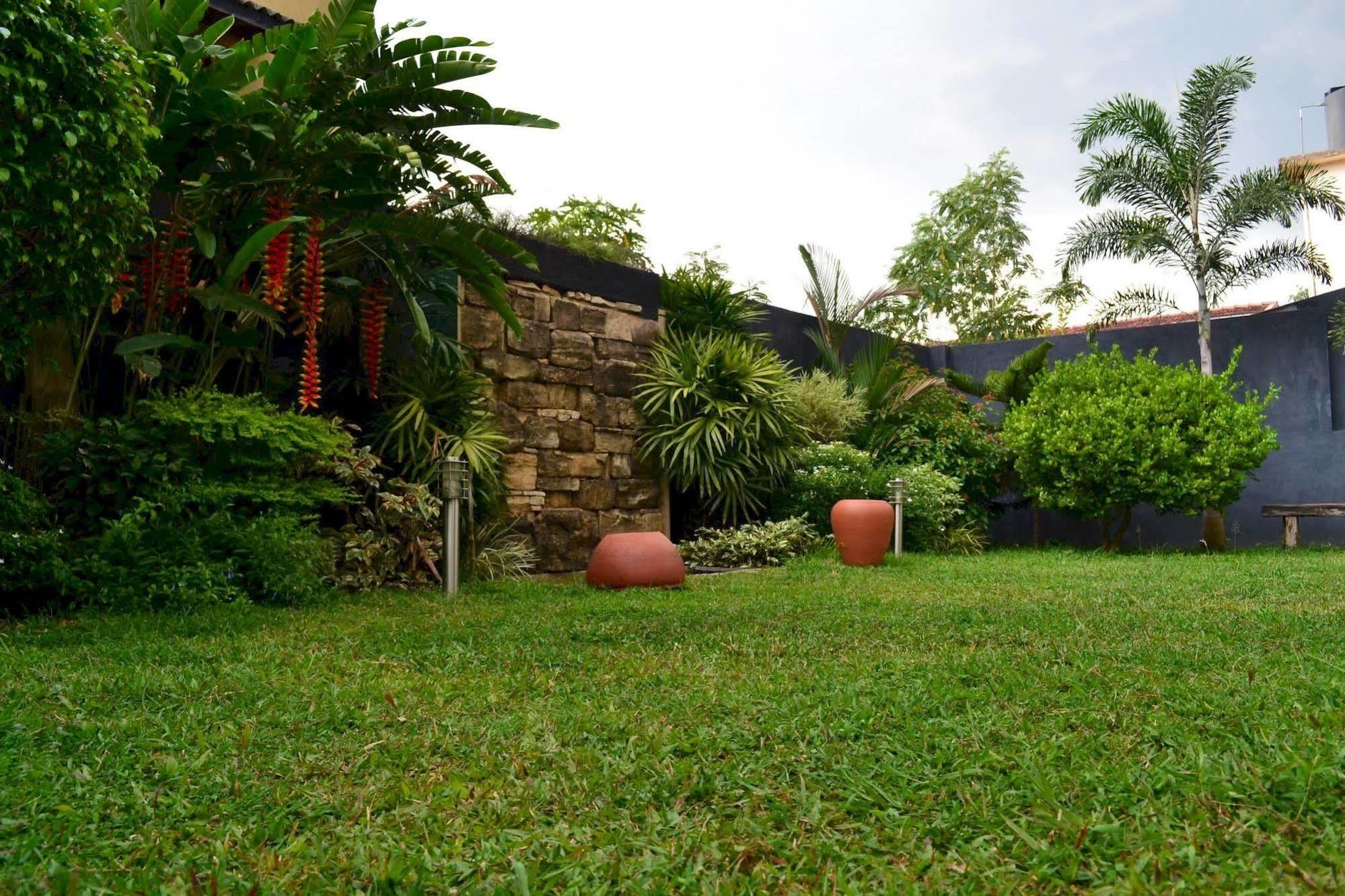 Oyo 437 Amali Residence Nugegoda Extérieur photo